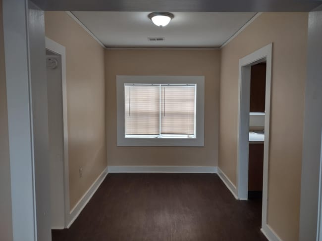 Photo - 4a S Church Ave Unit B