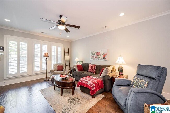 Photo - 2208 Grand Ave