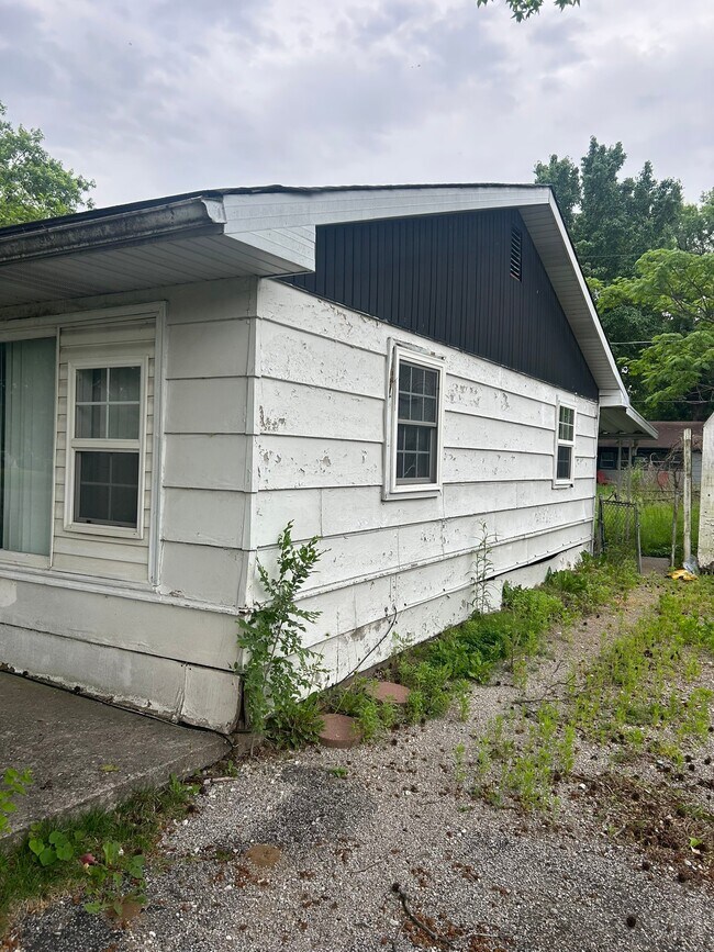 Photo - 26 Leonard Dr