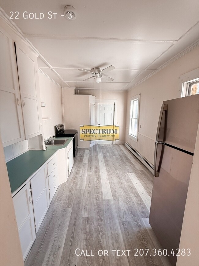 Building Photo - 22 Gold St Unit 3