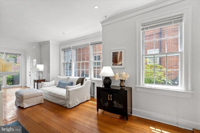 Photo - 1647 34th St NW