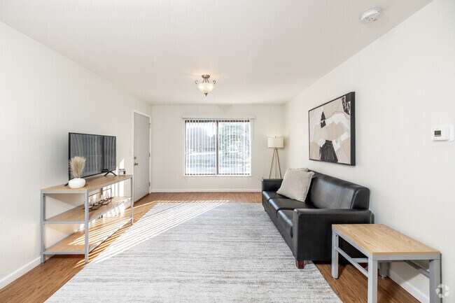 2BR, 1BA - Living Room