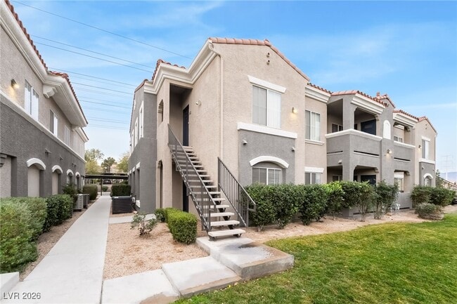 Building Photo - 10245 S Maryland Pkwy Unit 154