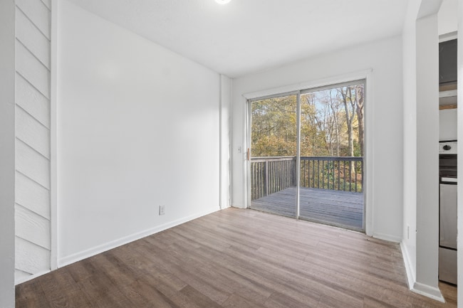 Photo - 1071-1073 Laurel Ln NW Unit 1073