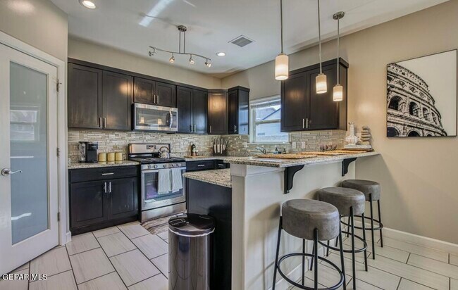 Photo - 14700 Harry Flournoy Ave