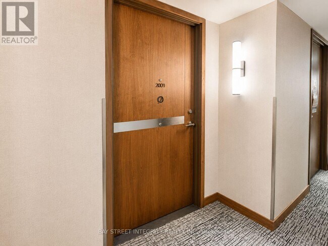 19 Bathurst St Unit 2001