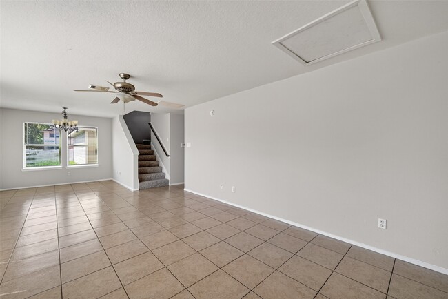 Photo - 6309 Settlers Square Ln