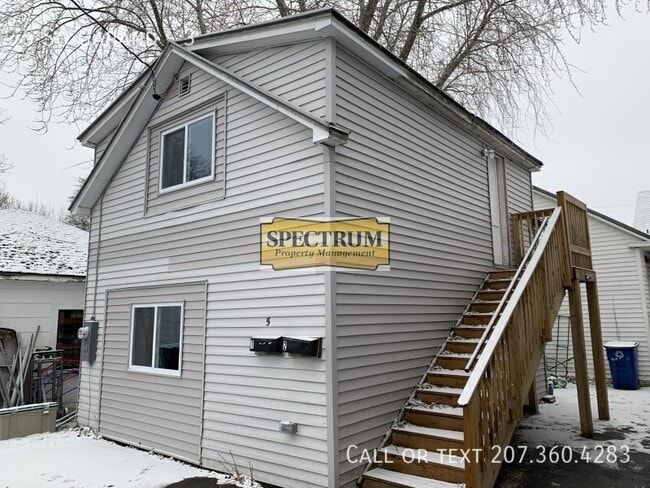 Building Photo - 5 So Garand-3 Unit 3