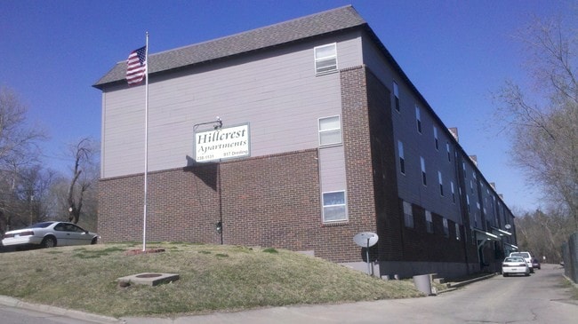 Building Photo - Hillcrest Apartments
