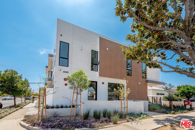 4095 Sawtelle Blvd
