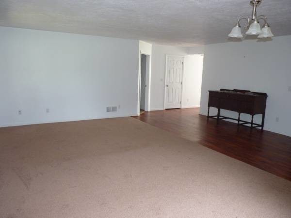 Photo - 724 Greenlawn Rd