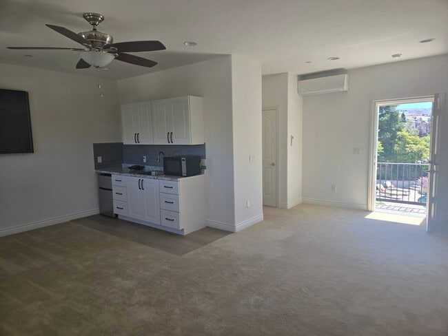 Photo - 1850 Kickapoo Ct