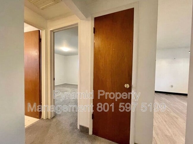 Photo - 874 E Angelina Ave