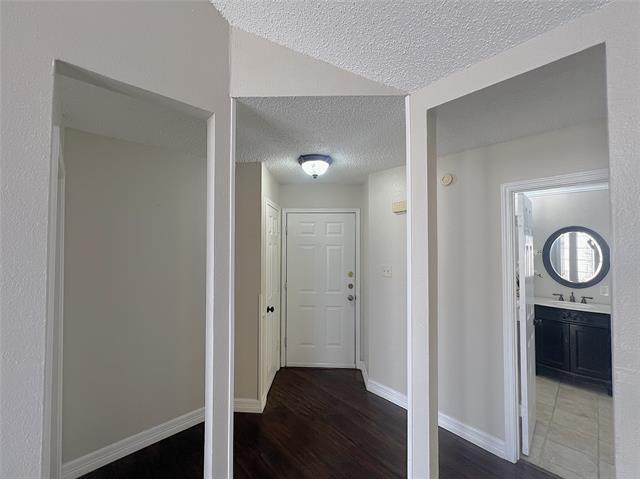 Photo - 3147 Royal Gable Dr