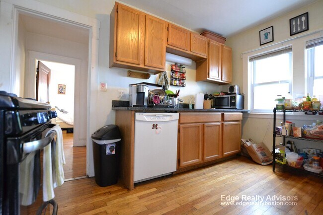 Photo - 25 Colborne Rd Unit 1