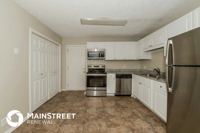 Photo - 3203 Lakeford Dr