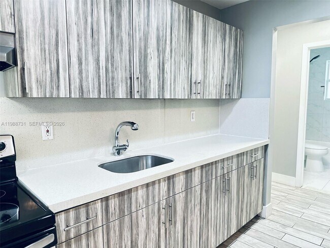 Photo - 1756 NW 2nd Ct Unidad 12