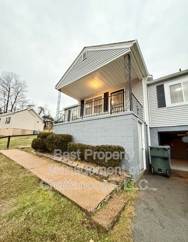 Photo - 3009 St Paul St