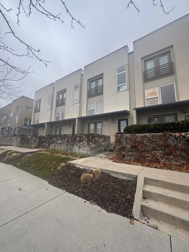 Building Photo - 4602 S Jordan Pkwy