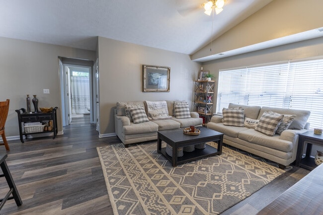 Photo - 4216 Kensington Garden Ct
