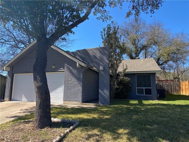 Building Photo - 5249 Meadow Creek Dr