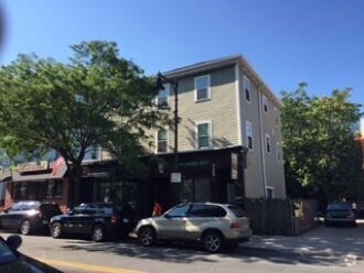 Building Photo - 1594 Tremont St Unit 3 Rental