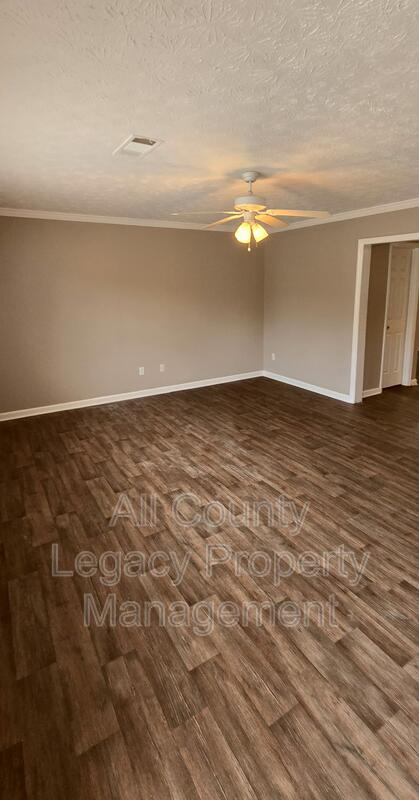 Photo - 2676 Parkside Way SW