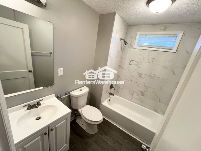 Photo - 8510 Woodland Ave