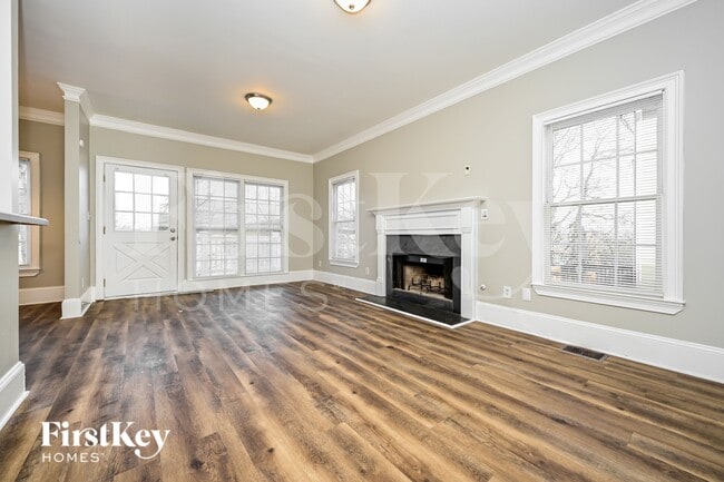 Photo - 171 Doane St SW