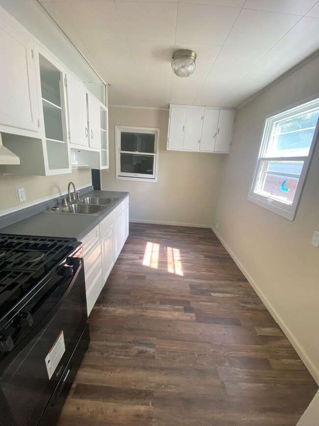 Photo - Charming 2 Bedroom House
