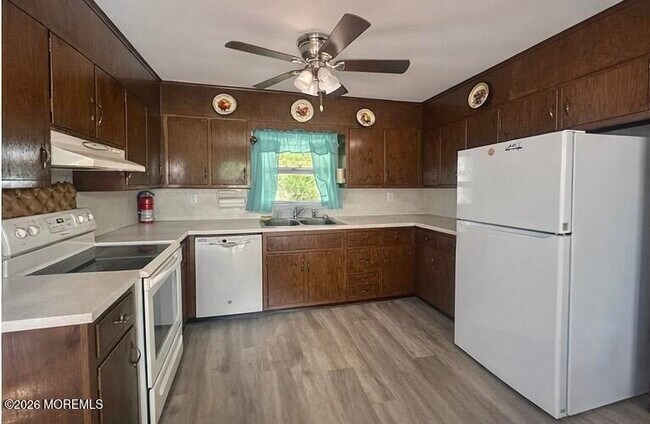 Photo - 1 Peach Tree Rd