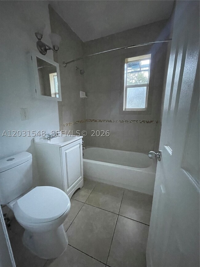 Photo - 420 SW 25th Terrace
