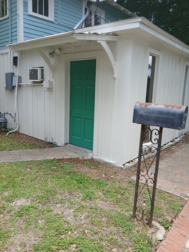 Photo - 617 Lafayette St