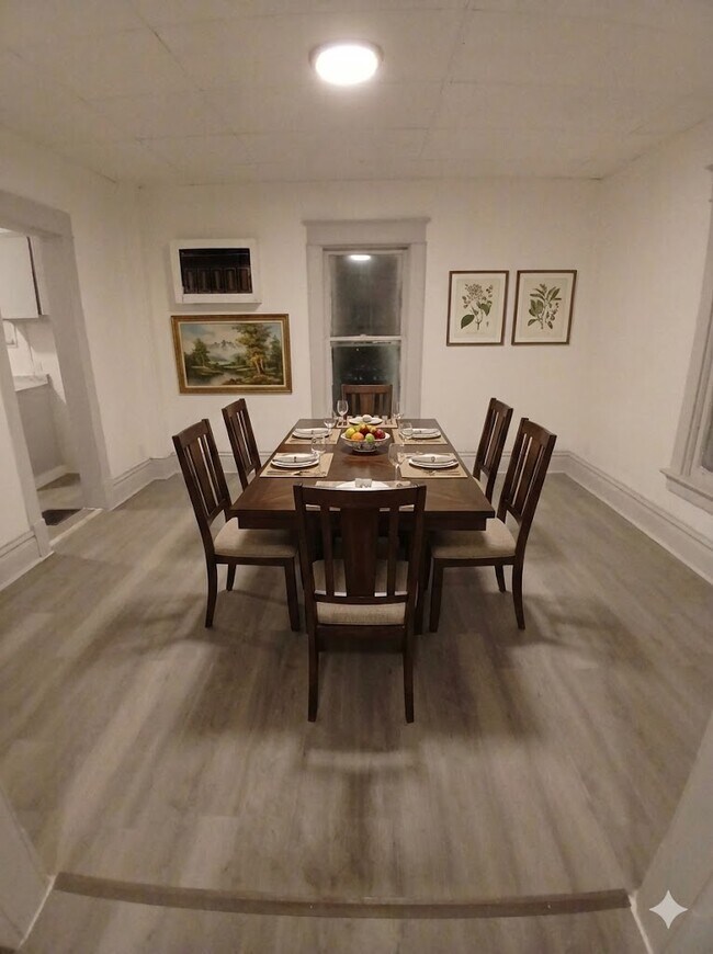 Photo - 401 S Independence Ave