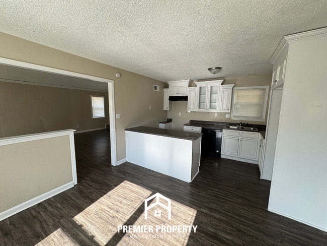 Photo - 6015 Harvest Hill Cove