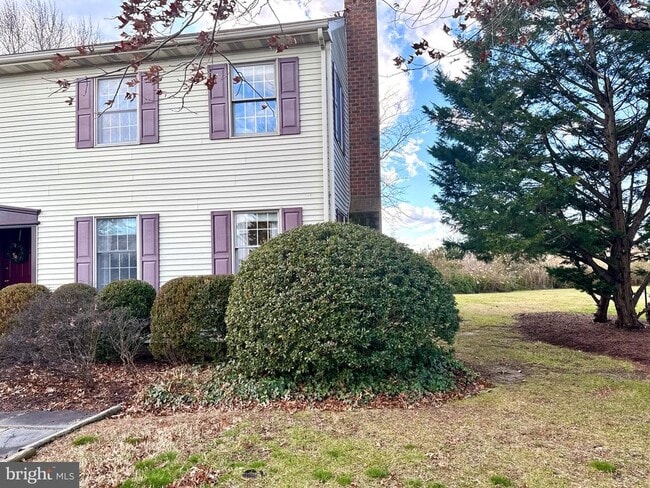 Photo - 102 Jl Thompson Dr