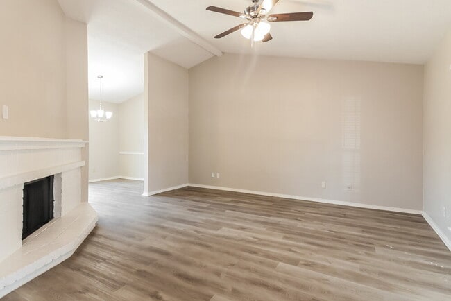 Photo - 1313 Timberview Dr