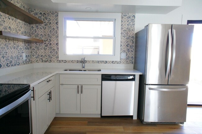Photo - 3827 S Mill Ave