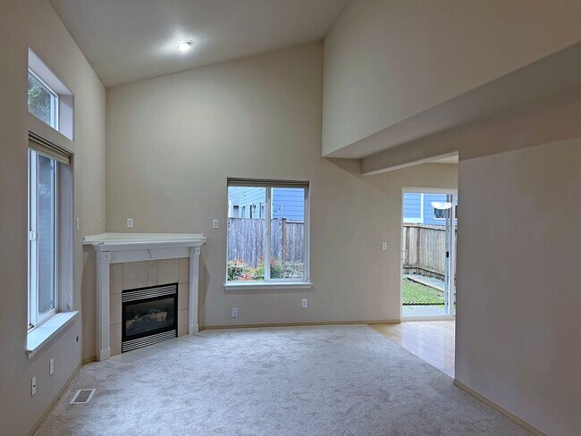 Photo - 3 Bedroom  2 Bath Home in Desirable Maple Valley