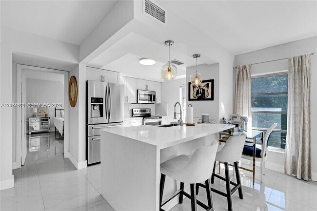 110 Salamanca Ave Unit 403