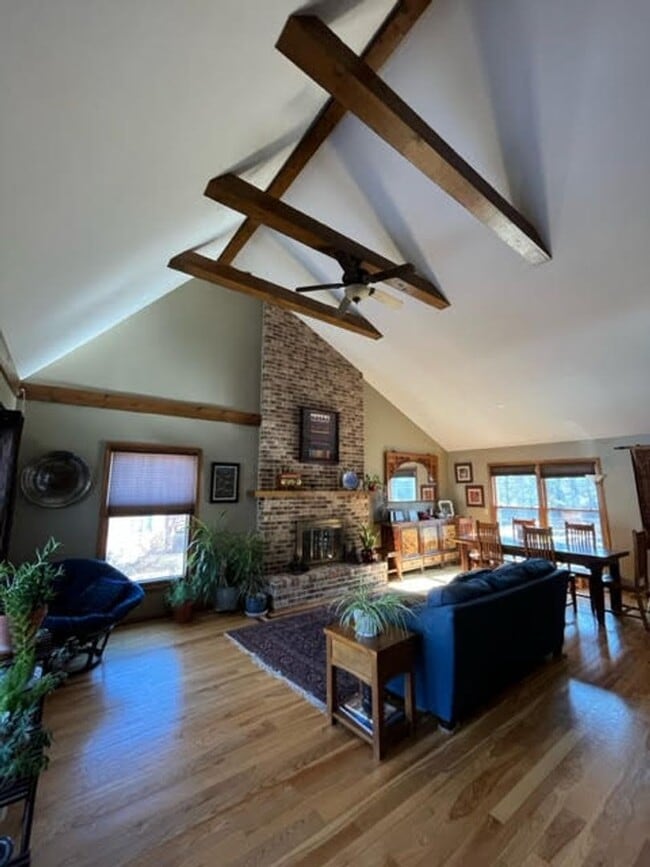 Photo - 3802 White Pine Dr E