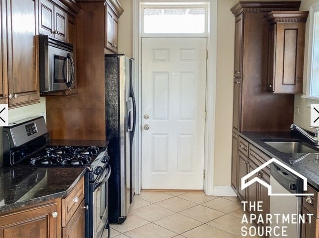 Photo - 4838 N Paulina St Unit 3
