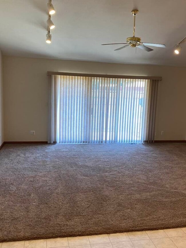 Photo - 2925 E Shetland Dr Unit 2925 Buckskin