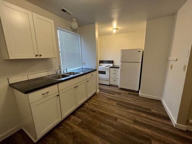 Photo - The Gables on Broadway