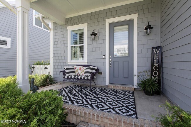 Photo - 4056 Tamarisk Ln