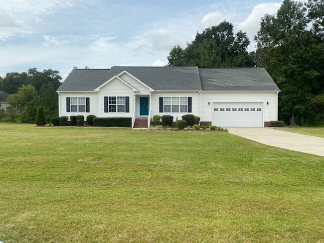 Photo - 305 Towbridge Ln House