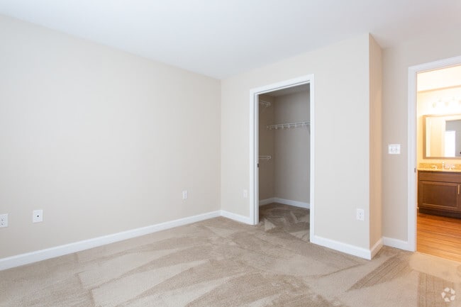 2BR, 1.5BA - 1037