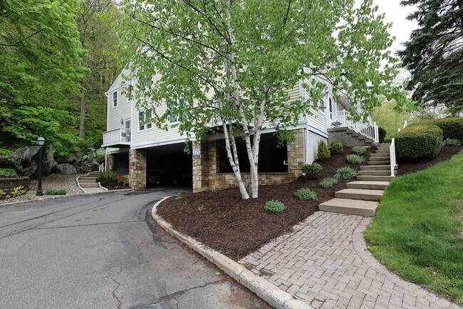 Photo - 633 Danbury Rd Unit 22