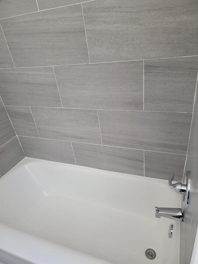 Photo - 100 LINDEN Ave Unit #11