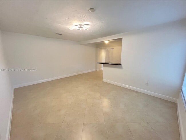 Photo - 2880 Pine Tree Dr Unit 10